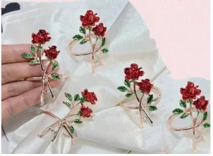 6 ronds de serviette en métal en forme de rose